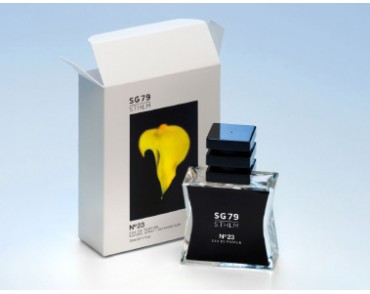 A floral fragrance with oriental notes  